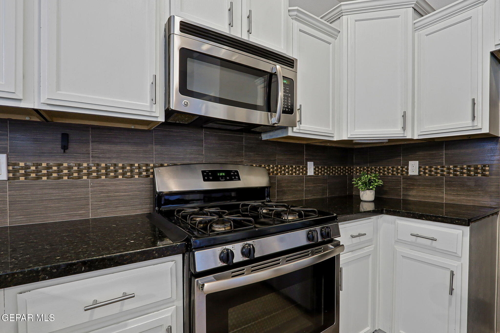7213 Copper Trail Avenue - Photo 10