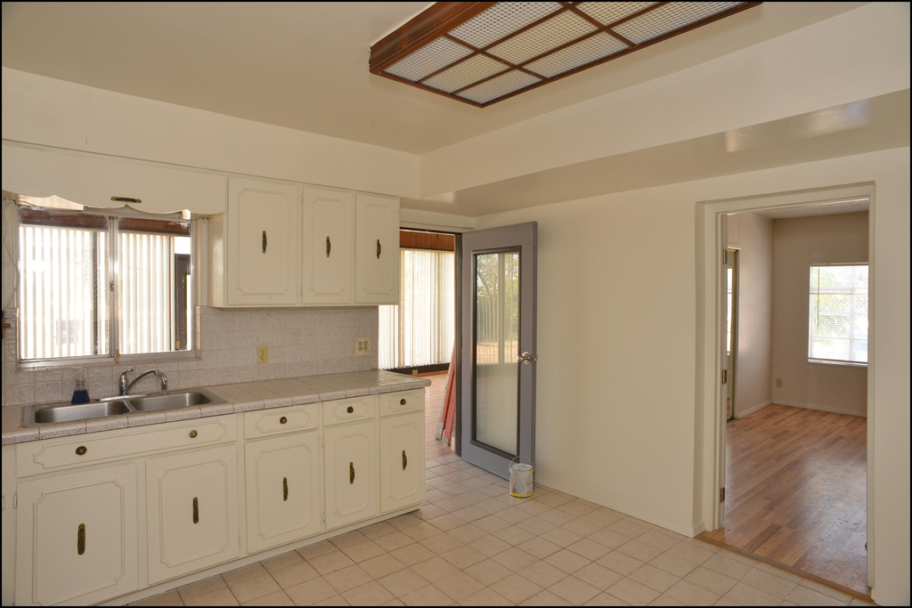 6106 Tejas Drive - Photo 10