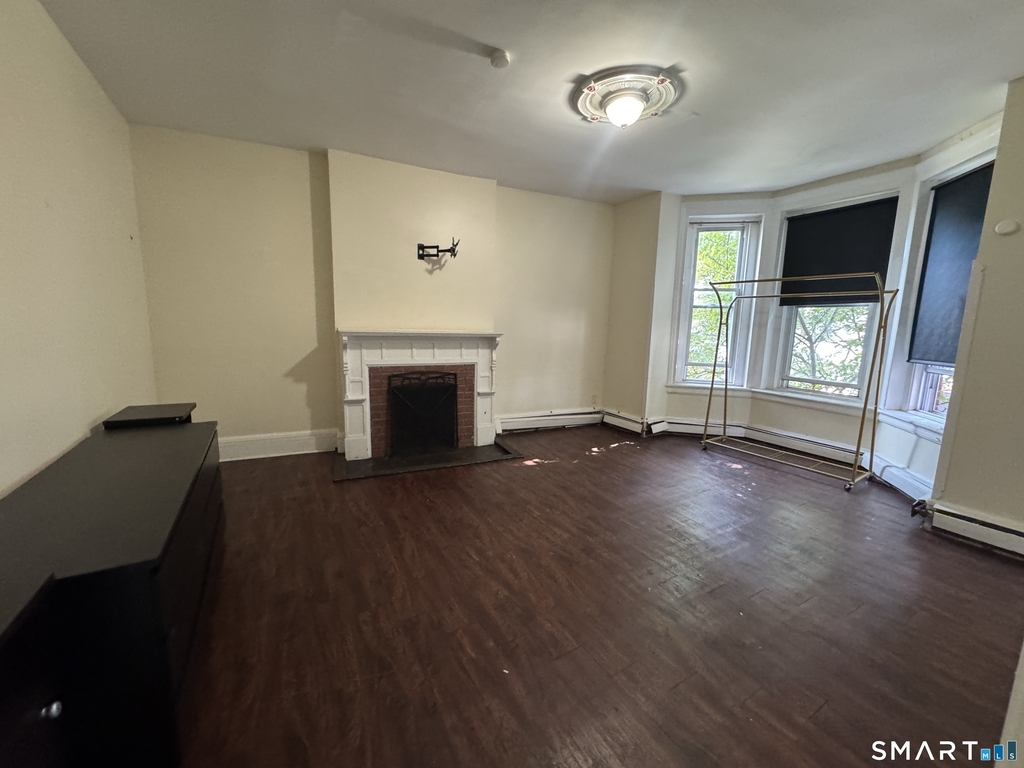 1266 Park Avenue - Photo 5