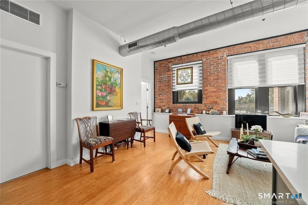 881 Lafayette Boulevard - Photo 23