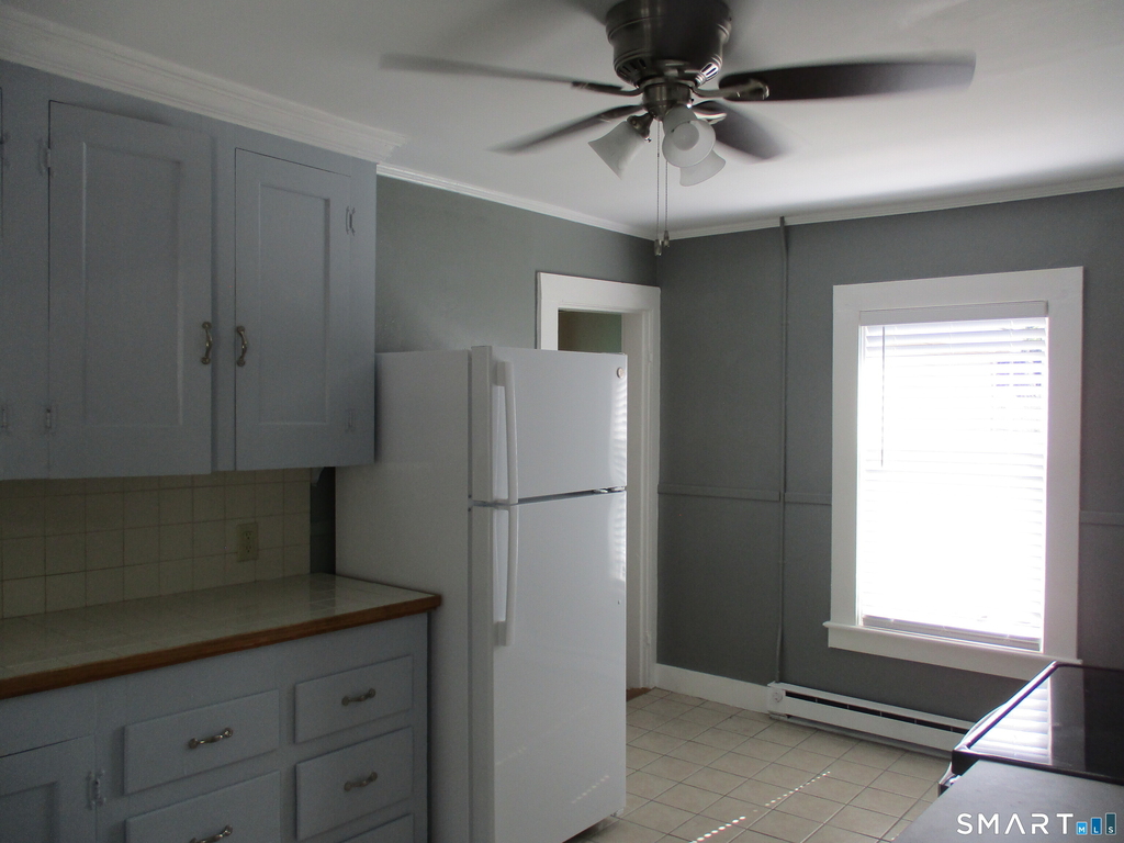 42-44 Chapman Street - Photo 2