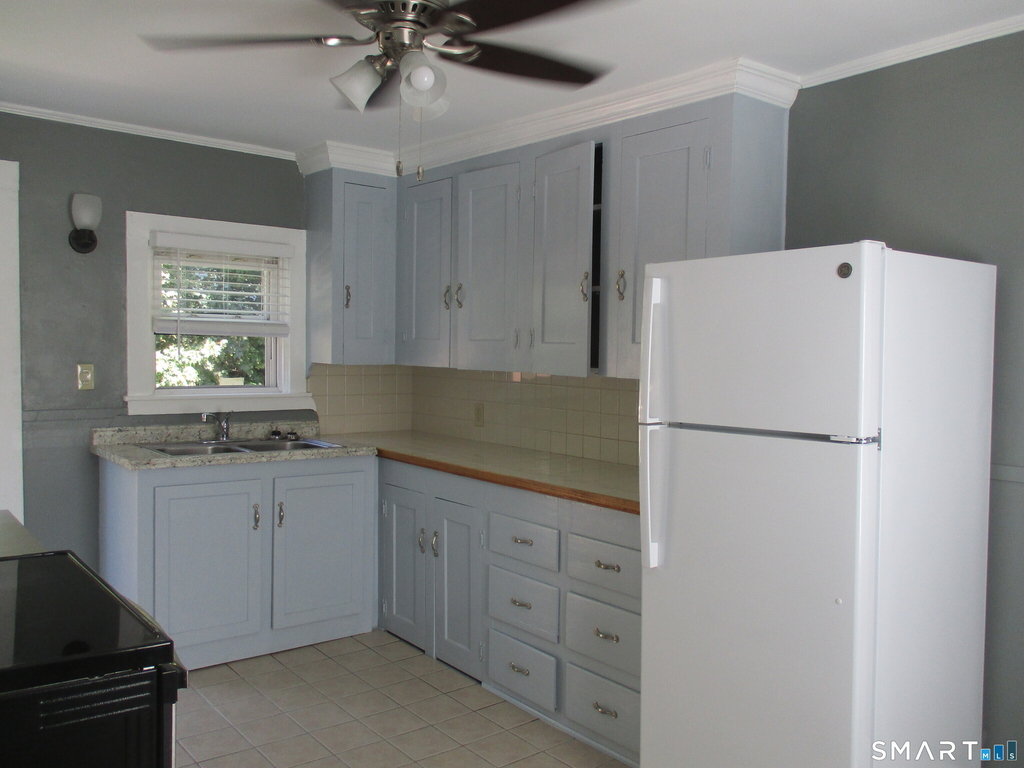 42-44 Chapman Street - Photo 1