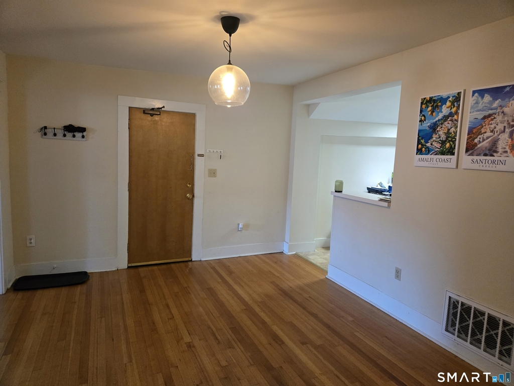 1118 Main Street - Photo 4
