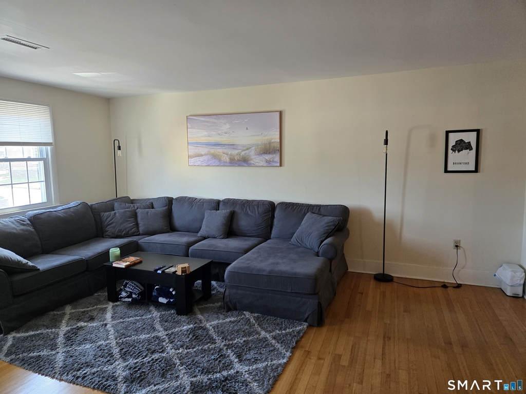 1118 Main Street - Photo 3