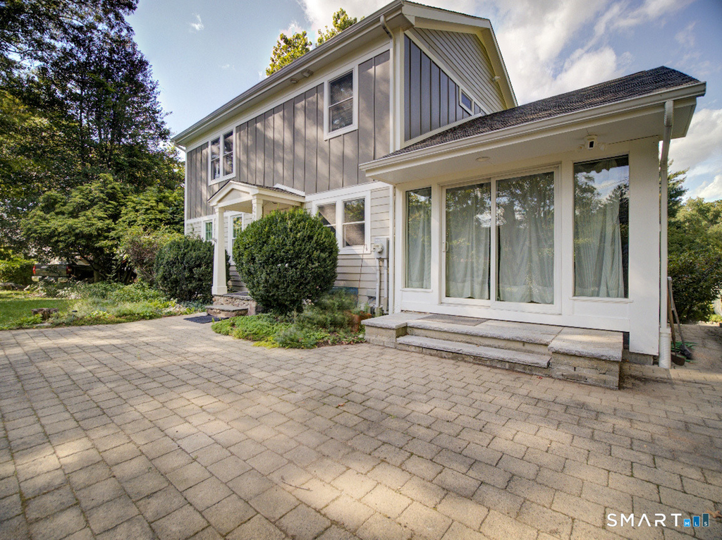 220 Ives Street - Photo 1