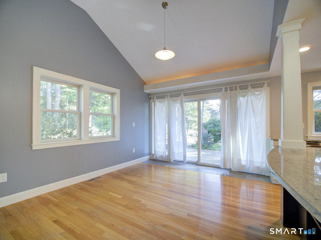 220 Ives Street - Photo 9
