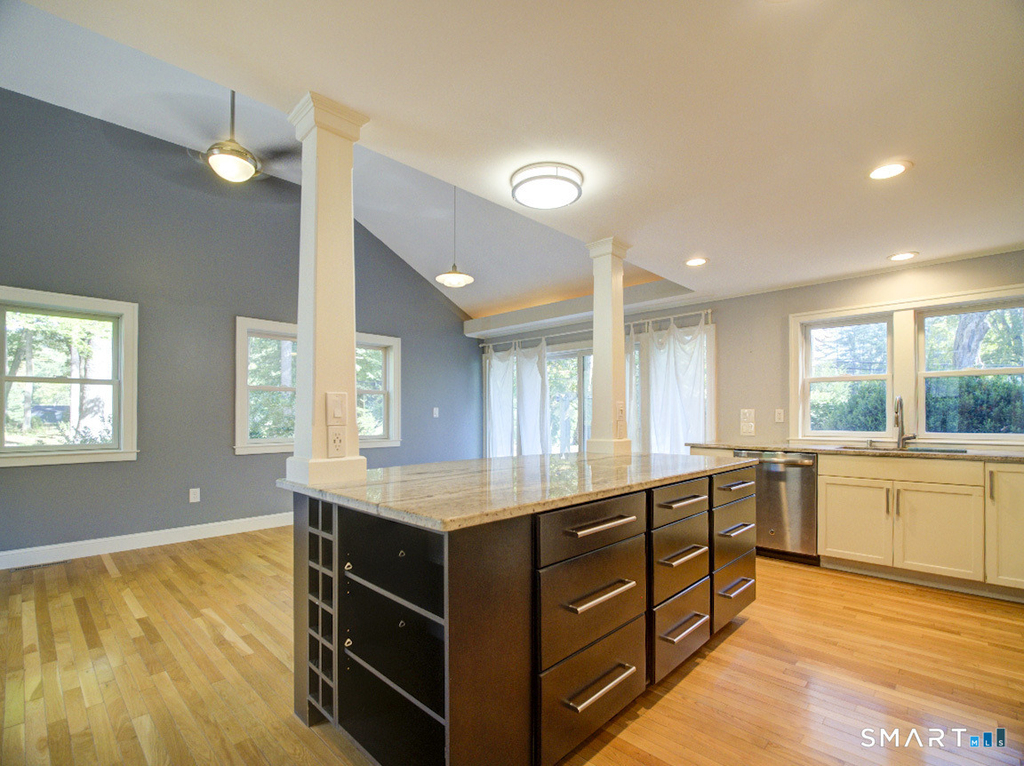 220 Ives Street - Photo 5