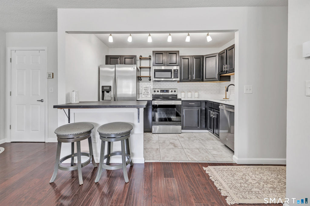2980 Madison Avenue - Photo 9
