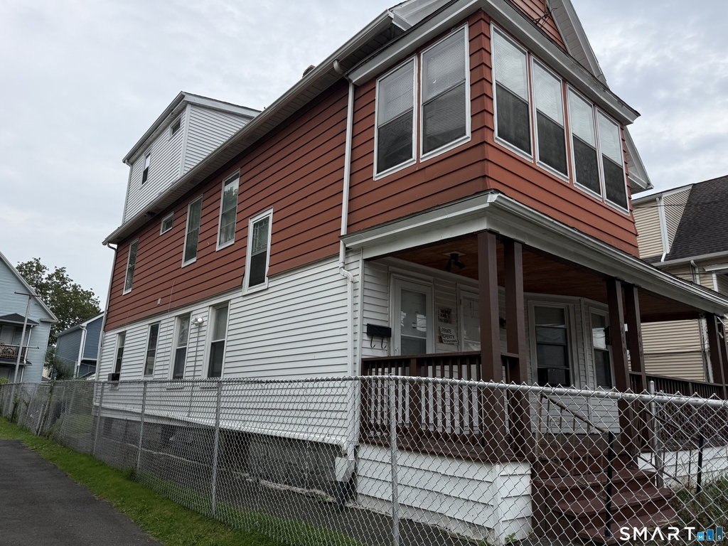 438 Hollister Avenue - Photo 1