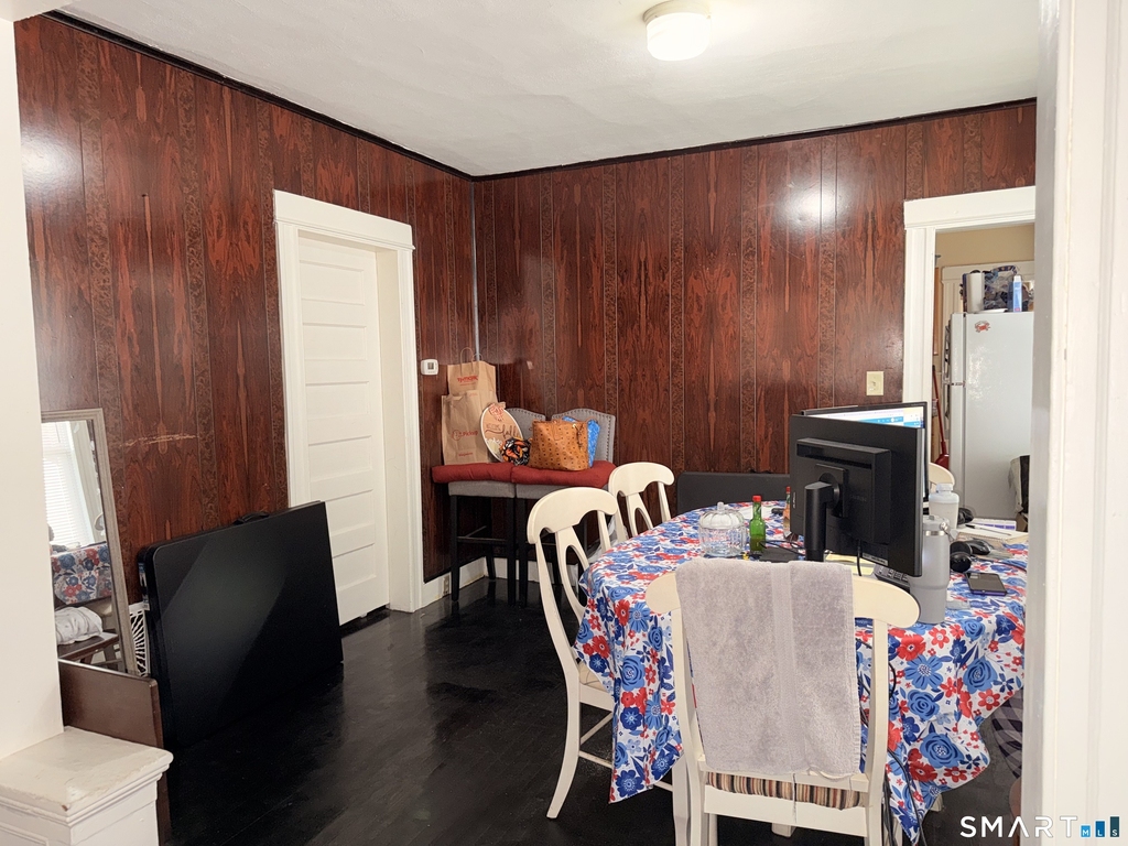 438 Hollister Avenue - Photo 7