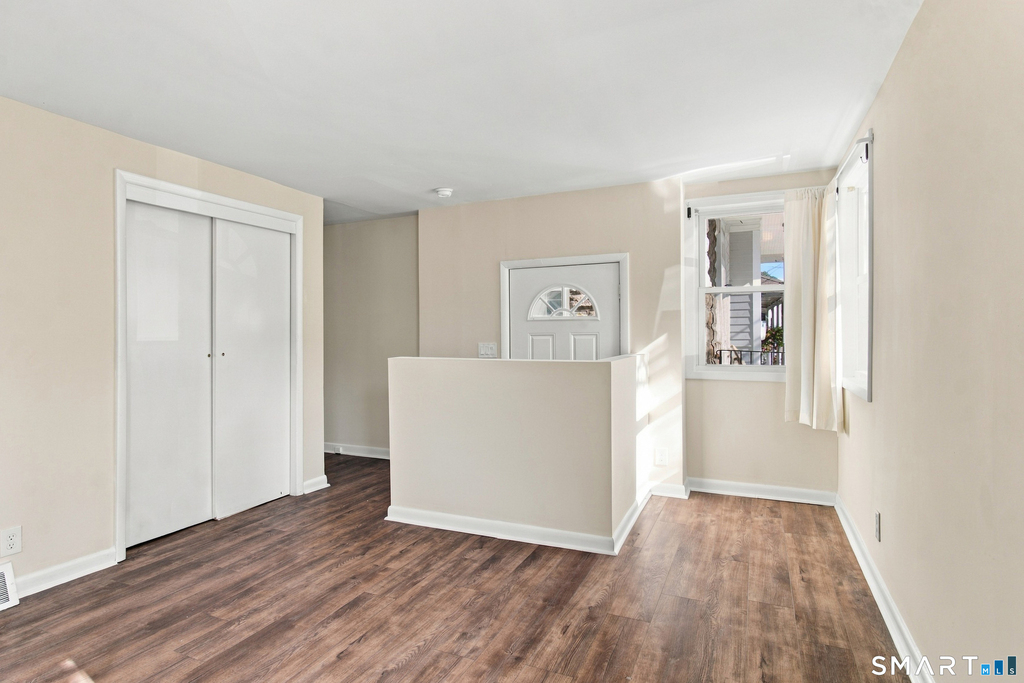 68 1/2 Lexington Avenue - Photo 3