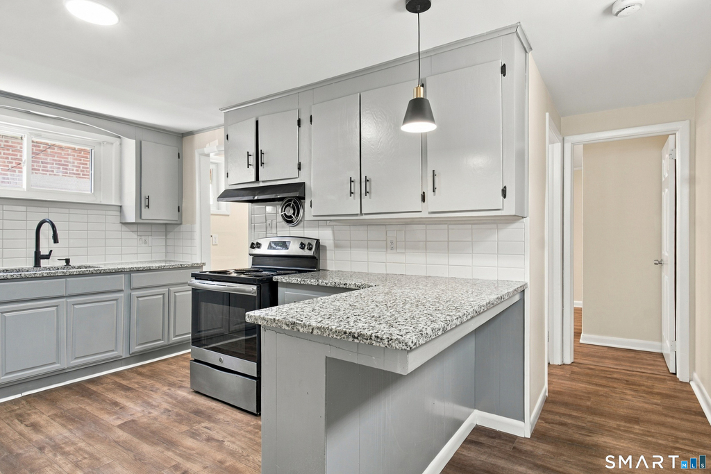 68 1/2 Lexington Avenue - Photo 1