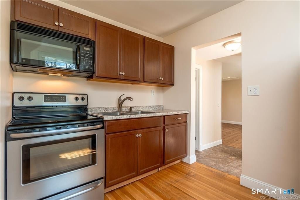 502 Stearns Street - Photo 13