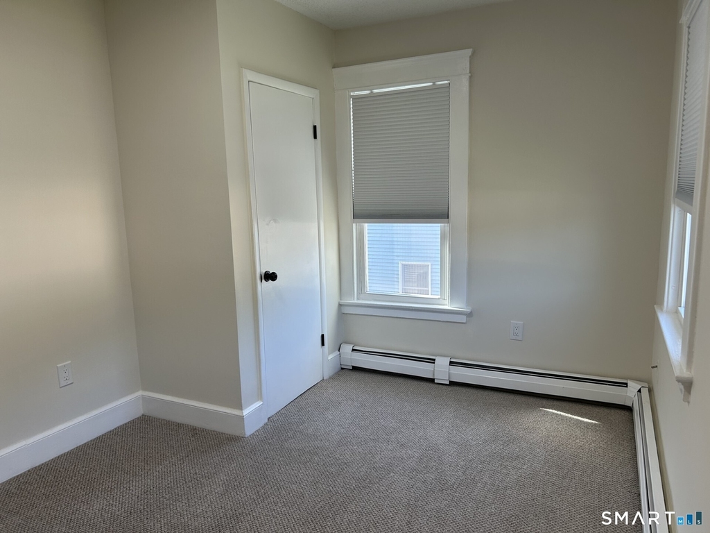 2561 Whitney Avenue - Photo 23