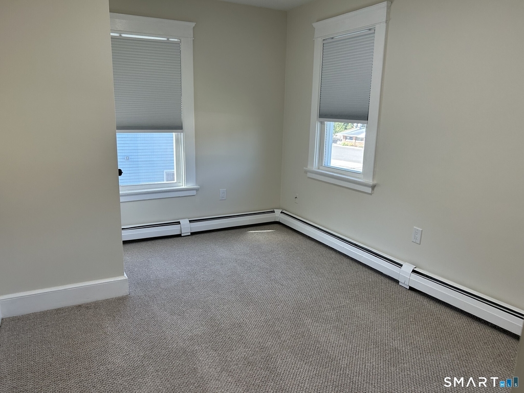 2561 Whitney Avenue - Photo 21