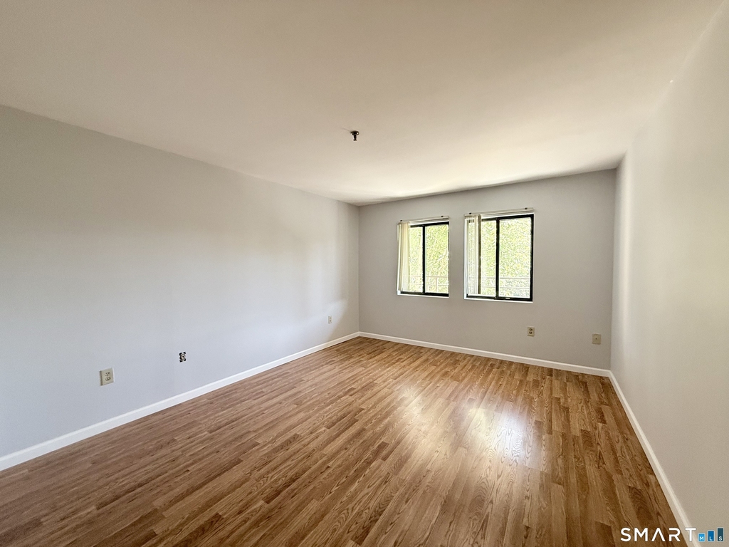 1204 Whitney Avenue - Photo 5