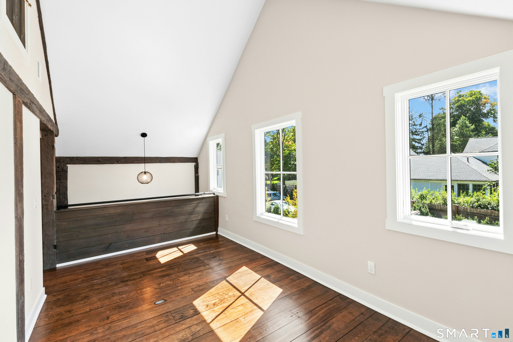 7 Ivy Hill Road - Photo 4