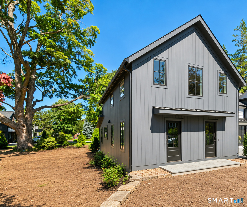 7 Ivy Hill Road - Photo 1