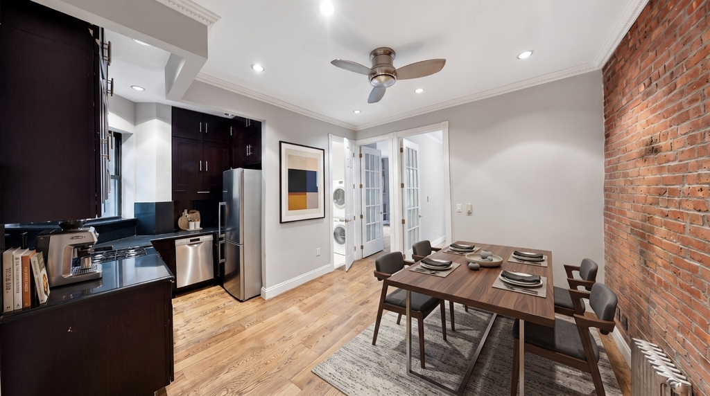 9 West 103rd Street - Photo 0