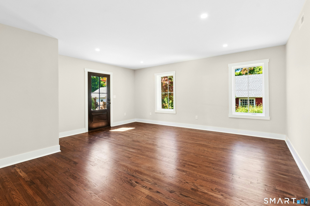 7 Ivy Hill Road - Photo 1