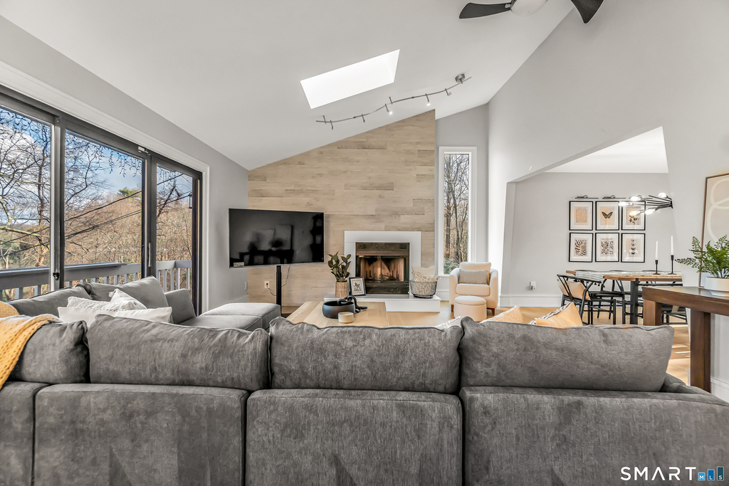 520 Walnut Tree Hill Road - Photo 5