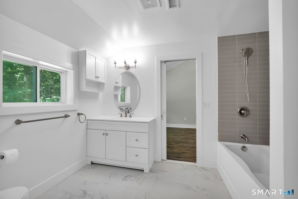 450 Danbury Road - Photo 11
