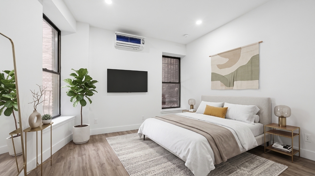 312 Manhattan Avenue - Photo 3