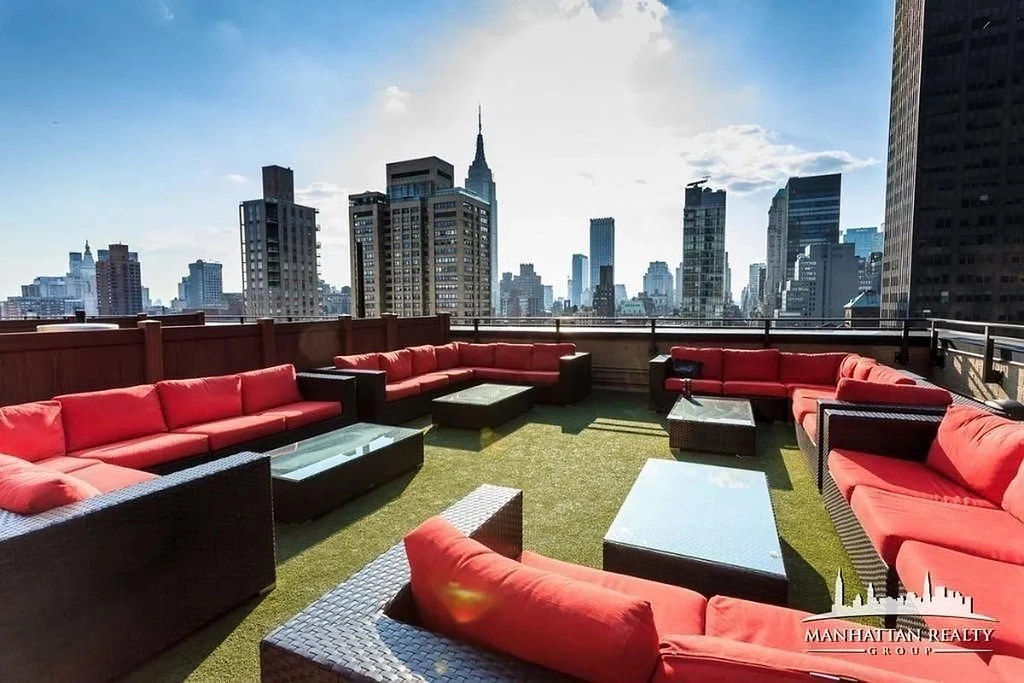 East 39th Street - Photo 5