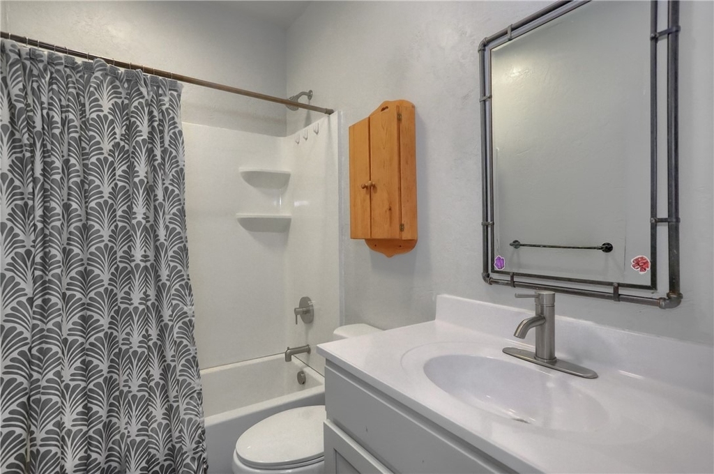 526 Fallowfield Ave - Photo 6