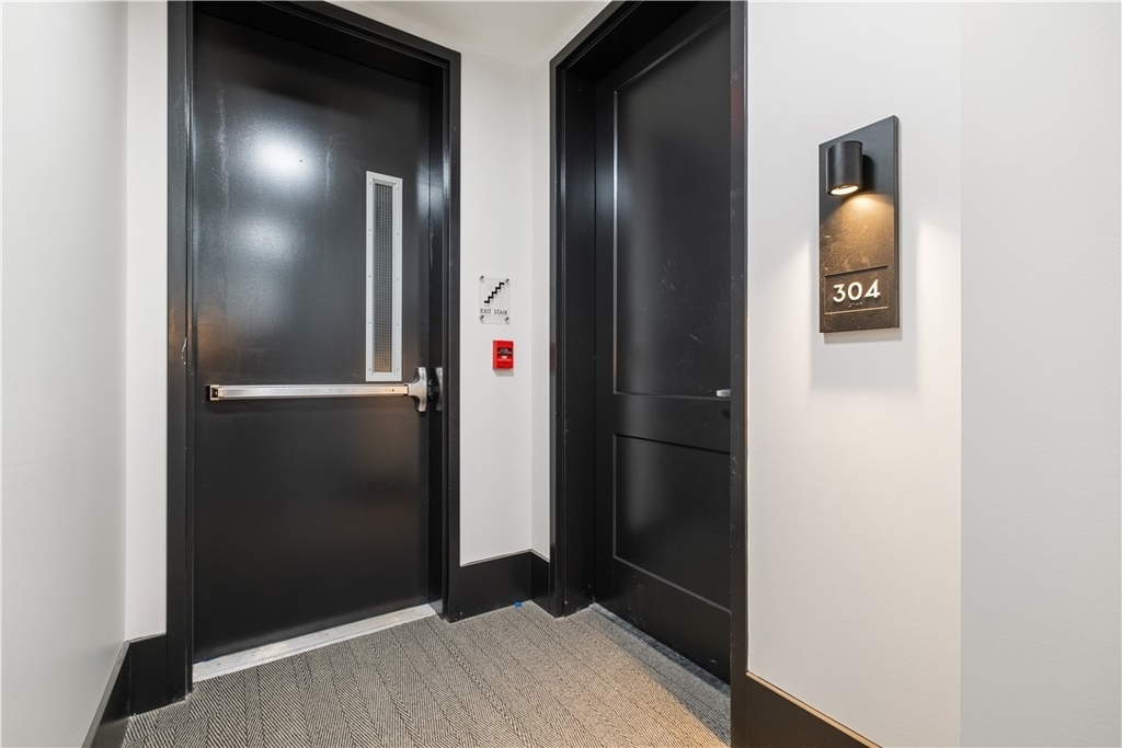 2330 Penn Ave - Photo 27