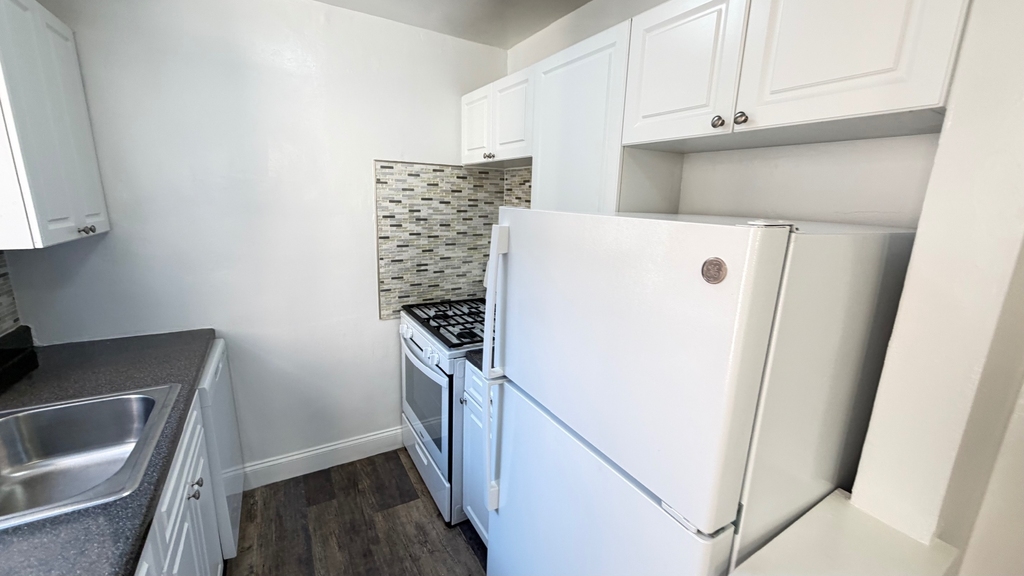 102-20 67th Drive - Photo 3