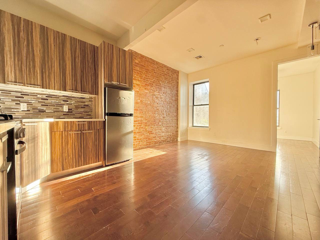 316 Patchen Avenue - Photo 1