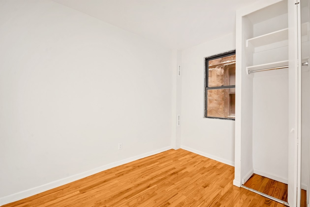 West 49th Street - Photo 3
