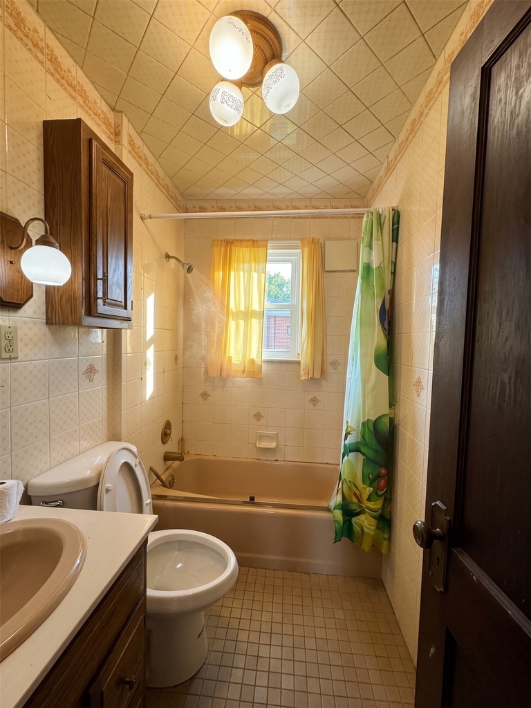 5 Bigelow St - Photo 6
