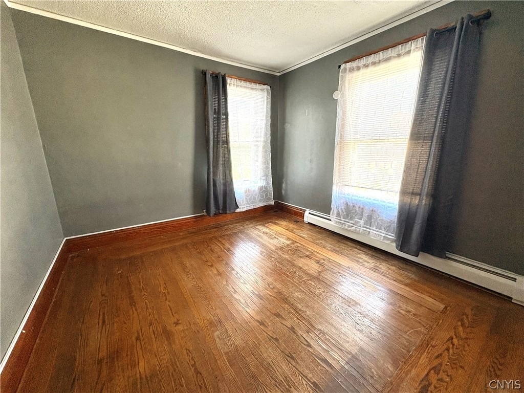142 Curtis Place - Photo 26