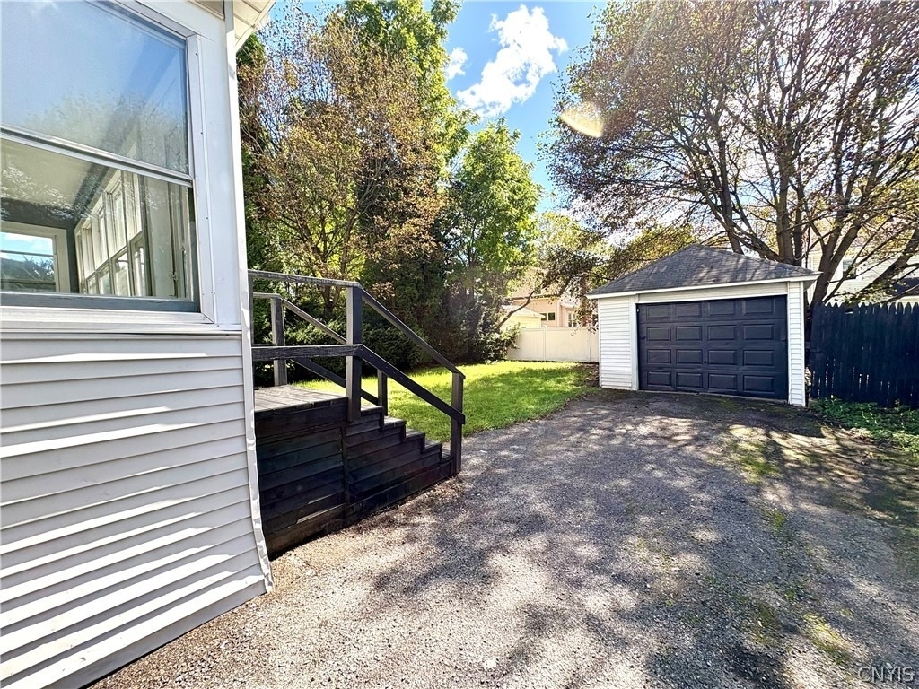 142 Curtis Place - Photo 37