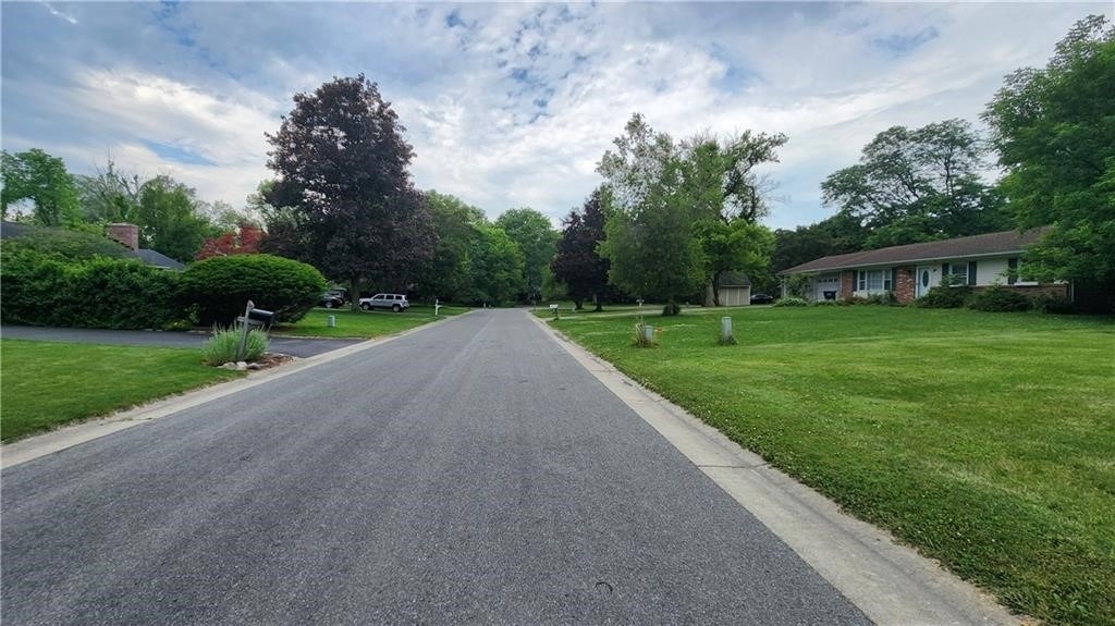 4 Brook Hollow - Photo 16