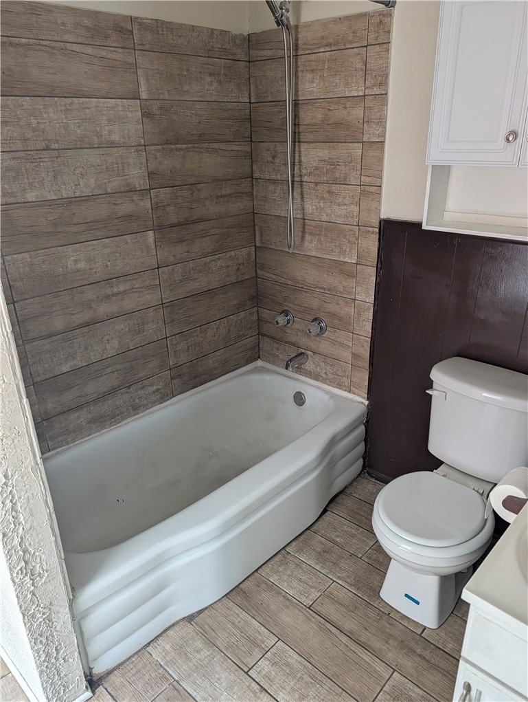 680 Clarissa Street - Photo 6