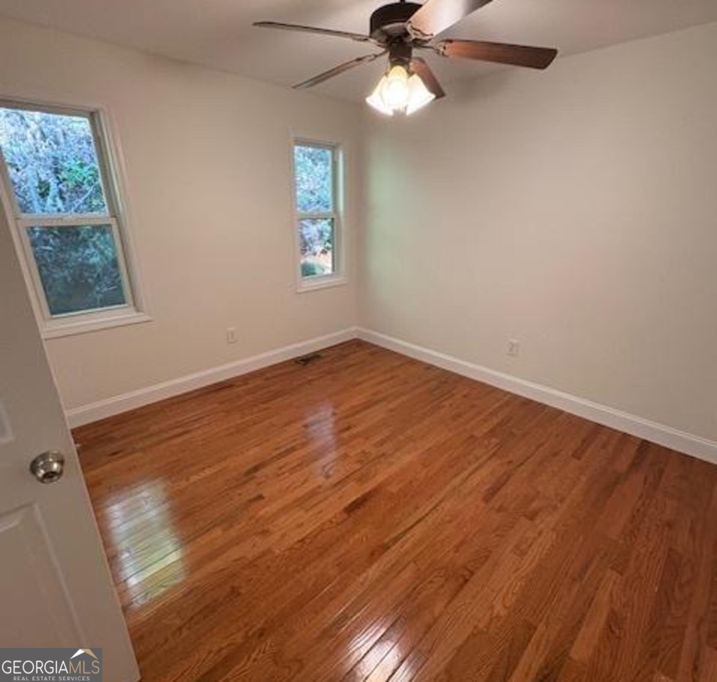 104 Travelers Lane - Photo 3
