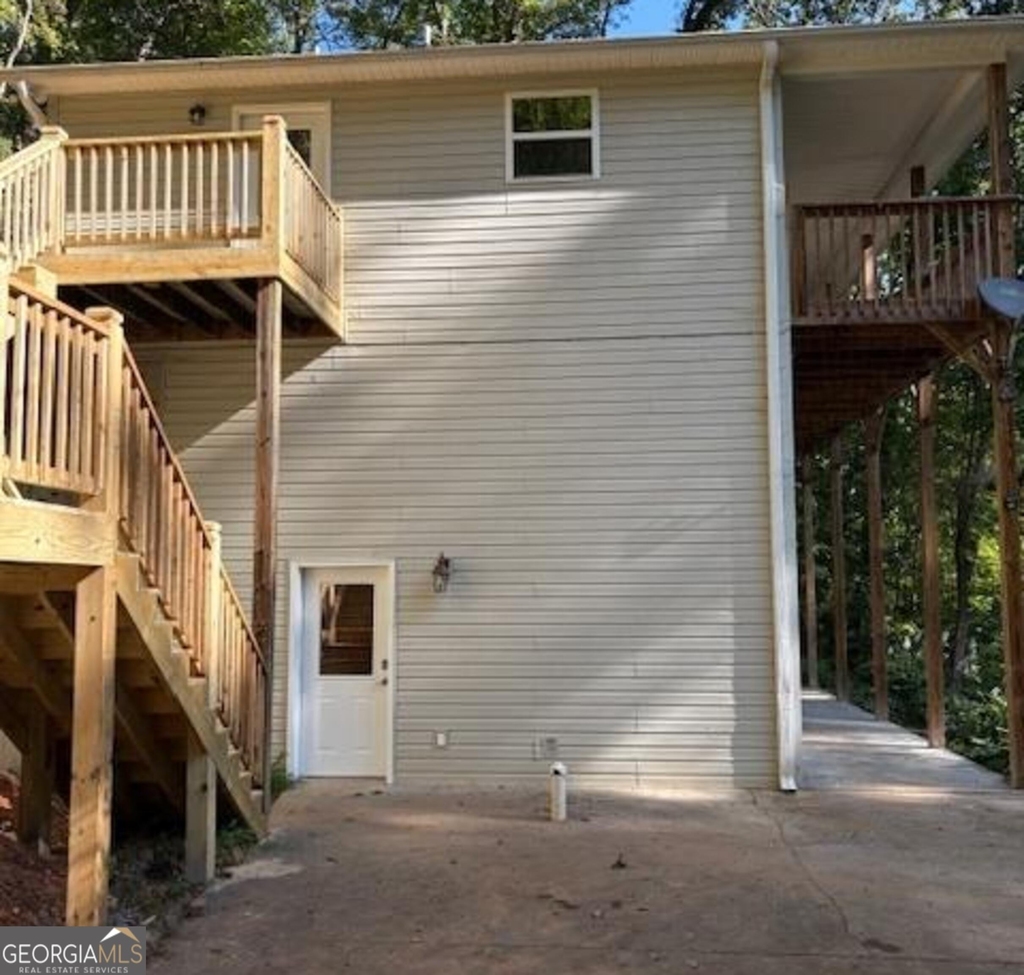 104 Travelers Lane - Photo 0