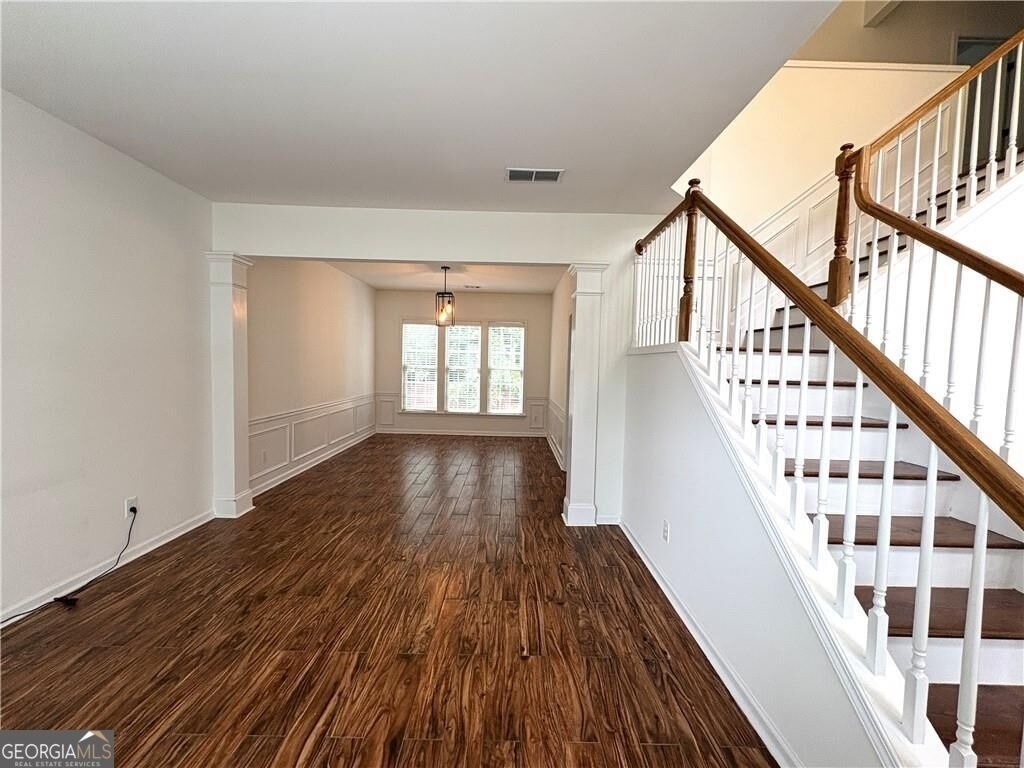 195 Gaines Oak Way - Photo 2