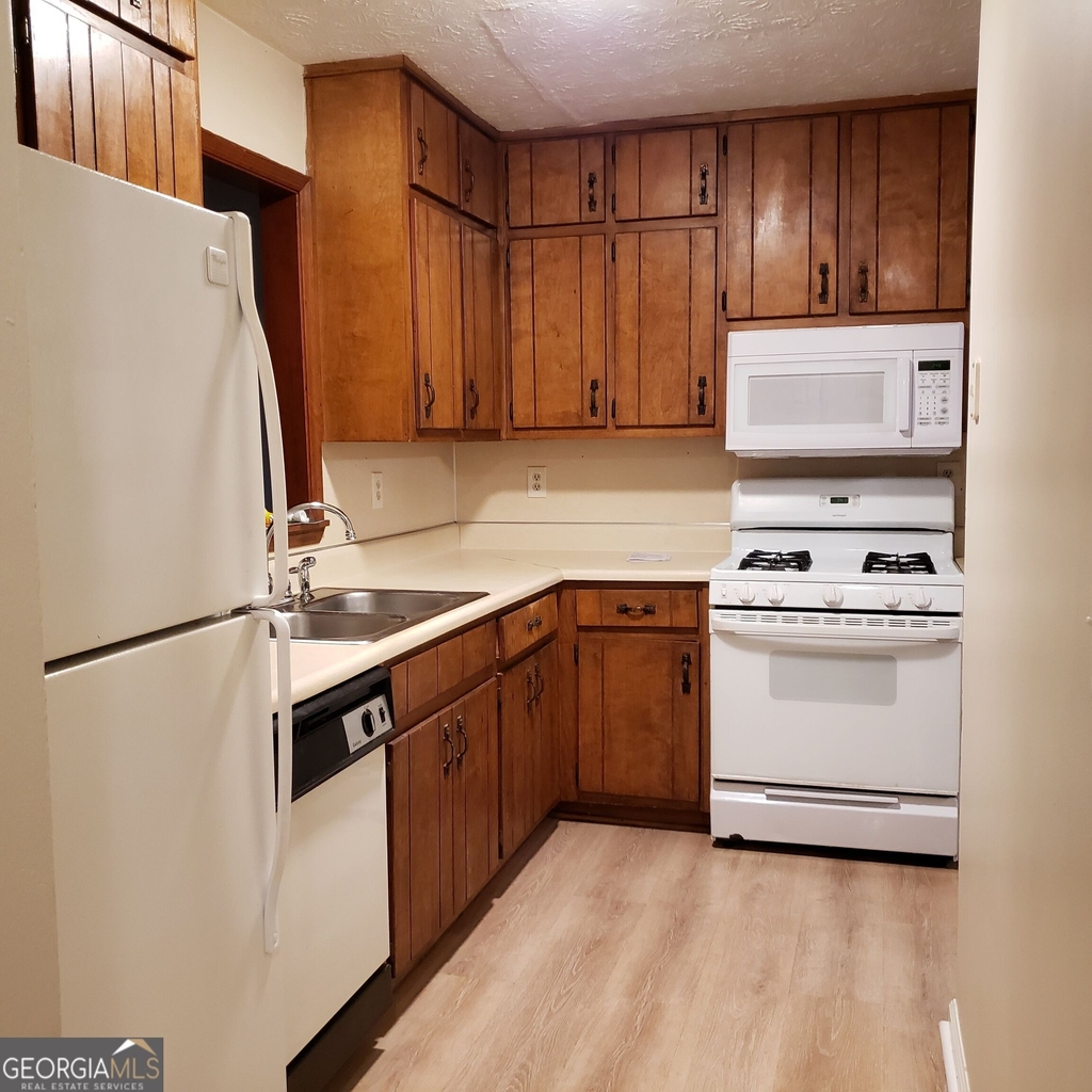 5871 N Castlegate Drive - Photo 5