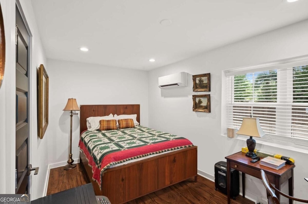 880 Saint Charles Avenue Ne - Photo 14