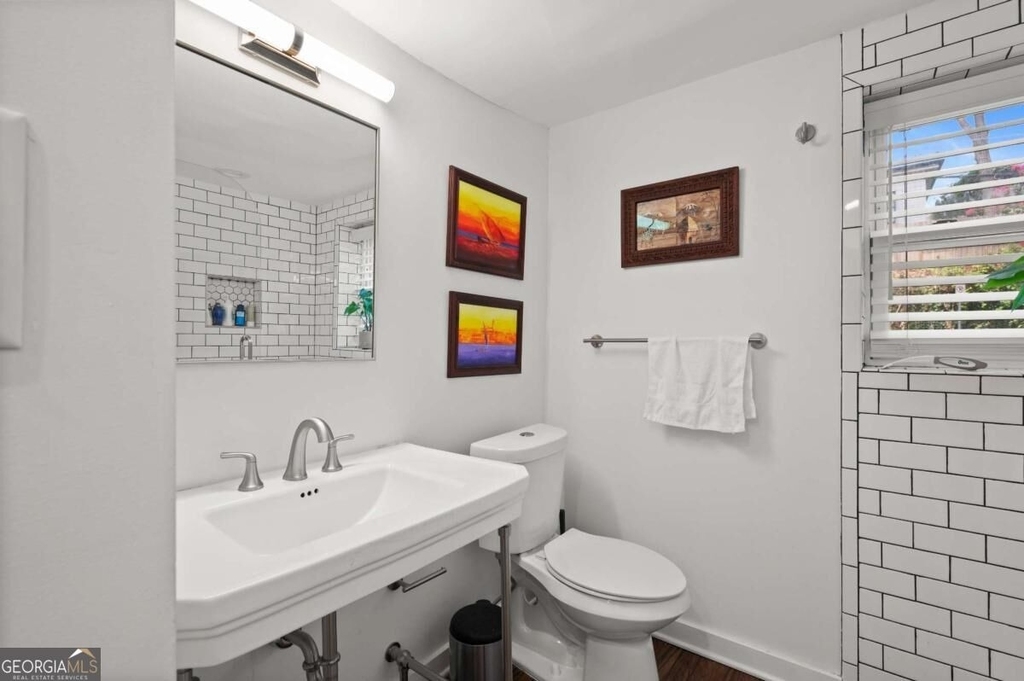 880 Saint Charles Avenue Ne - Photo 13