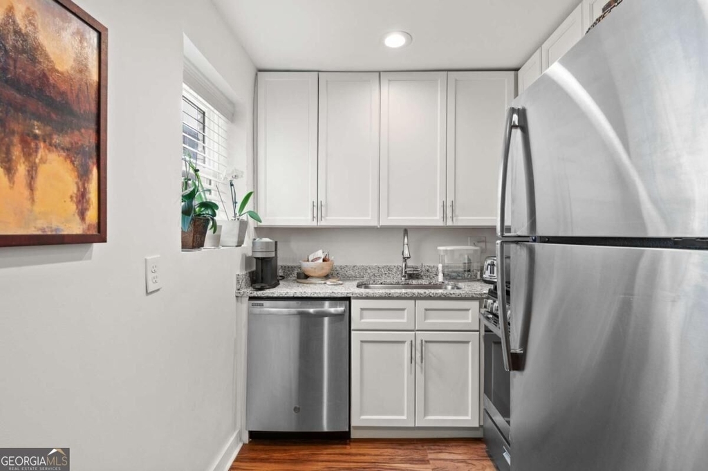 880 Saint Charles Avenue Ne - Photo 7