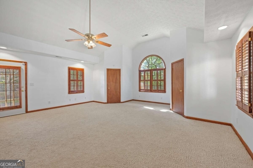 1893 Stanton Way - Photo 6