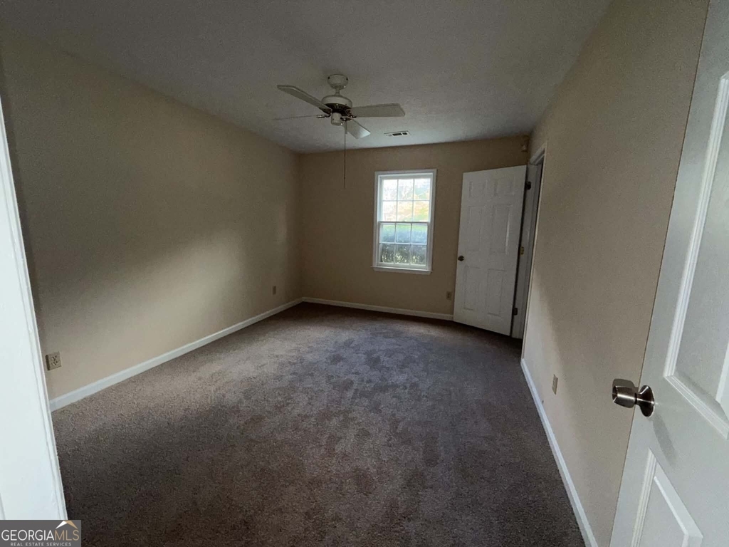 7021 Whitfield Drive - Photo 14