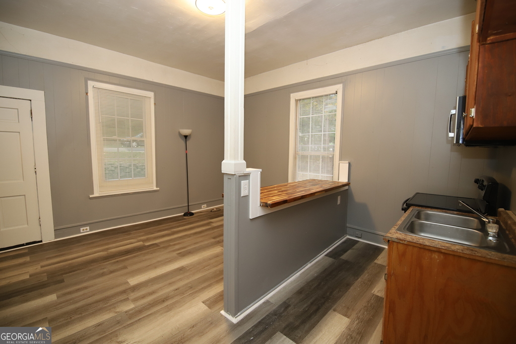 902 Juniper Street - Photo 1