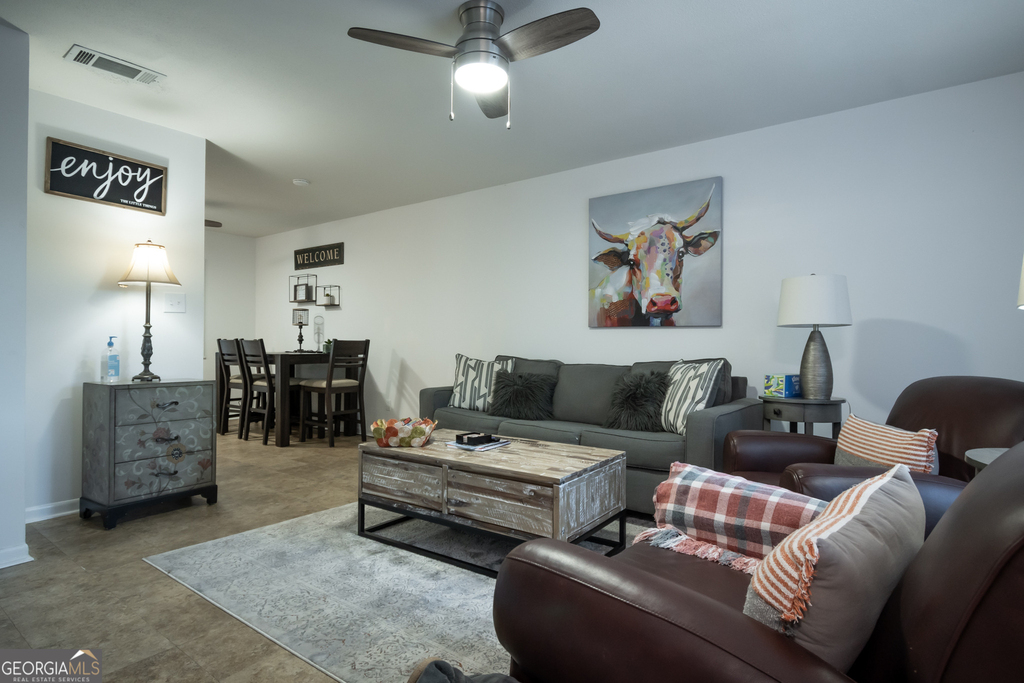 880 College Avenue - Photo 2
