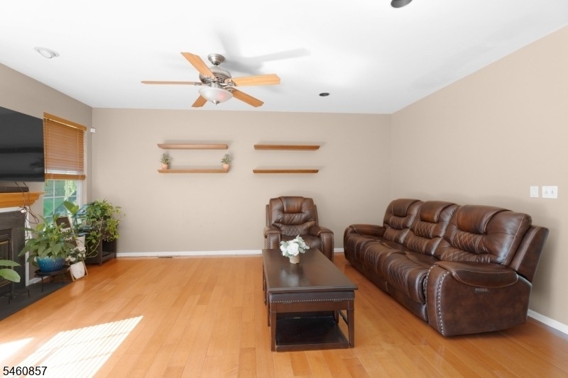 111 Cardigan Ct - Photo 3